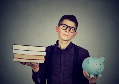 student expenses in uk.